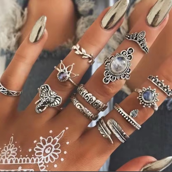 Jewelry - 🐘12 Piece Knuckle Ring Set.